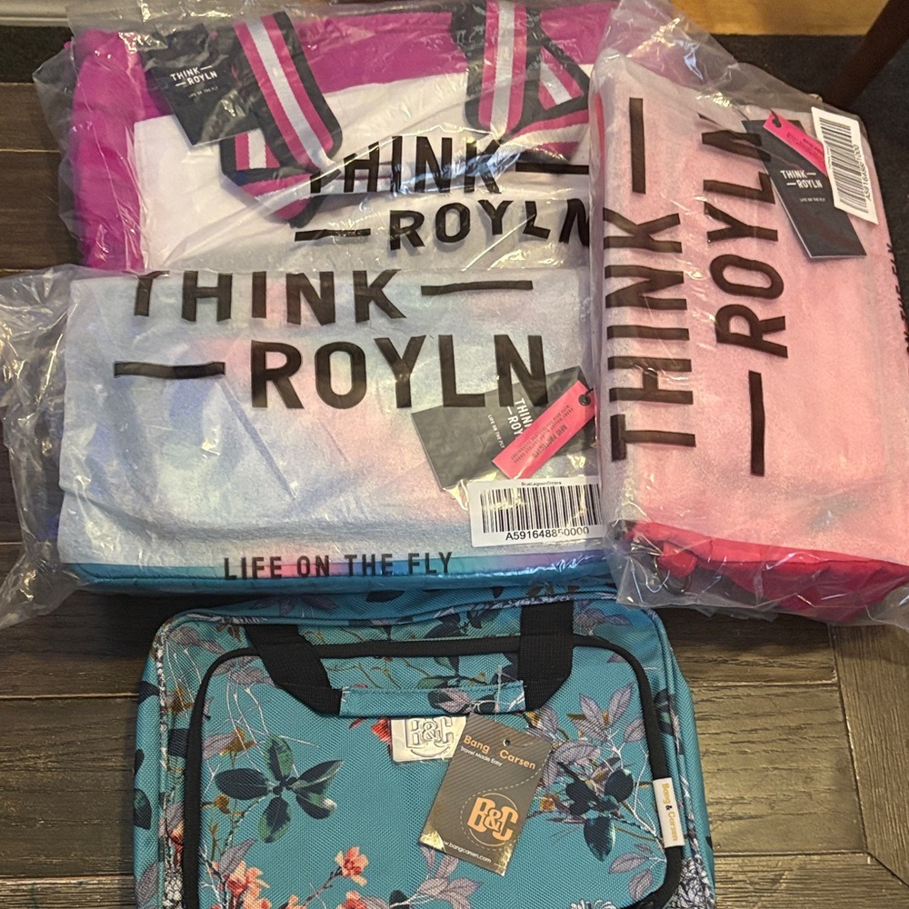 Bundle set THINK ROYLN Pink and Blue Tote Bags Set